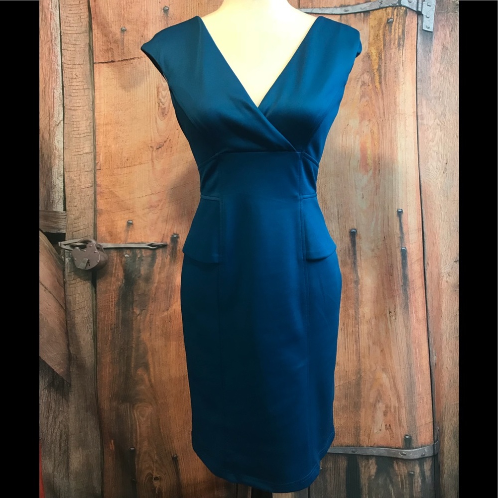 Stunning London Times Dress.